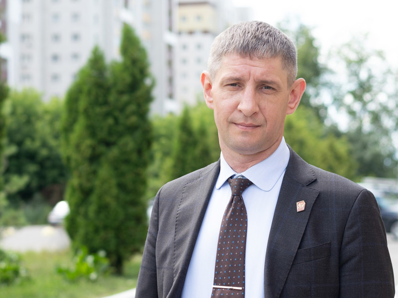 Приём граждан в Жуковке проведет депутат Брянской областной Думы Алексей Тимошков.